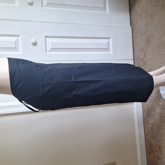 Black Waiter's Apron - Picture 2 of 4